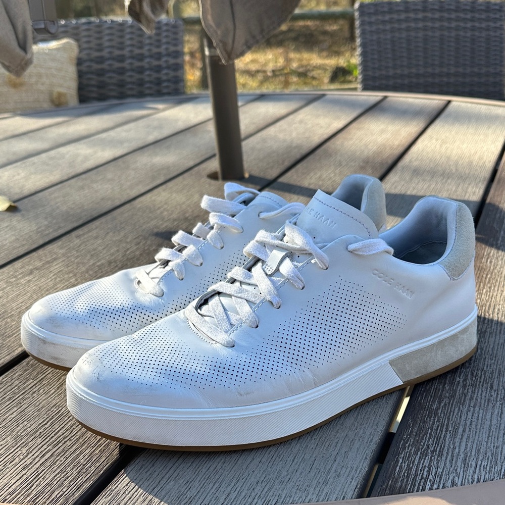 Mens Cole Haan Angleace sz 11 White Sneakers GrandPro Laser Cut Great condition